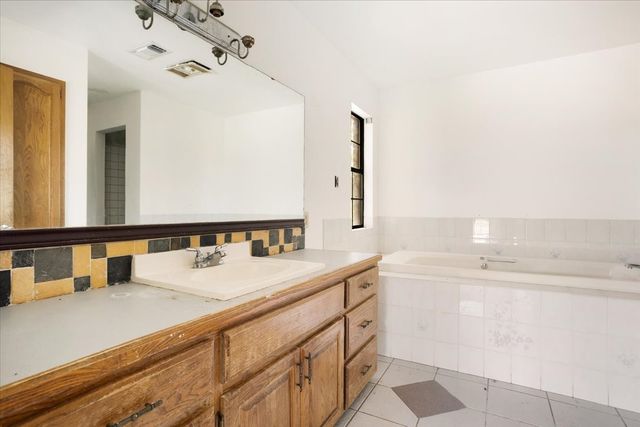 5292 Preston Road, Denison, TX 75020