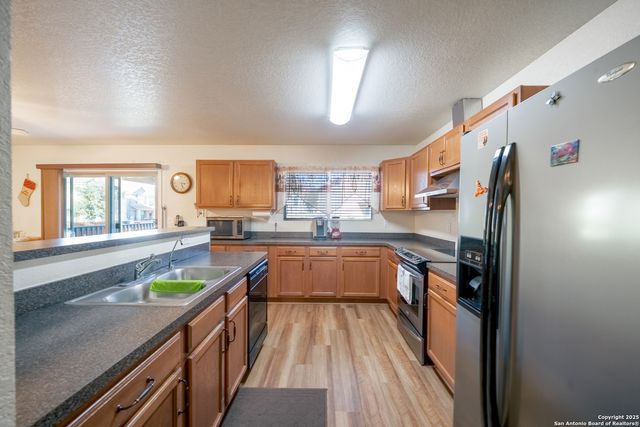 5903 Iris Isle, San Antonio, TX 78218