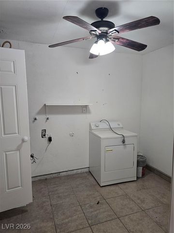 2320 El Molino Circle, Las Vegas, NV 89108