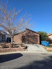 2320 El Molino Circle, Las Vegas, NV 89108
