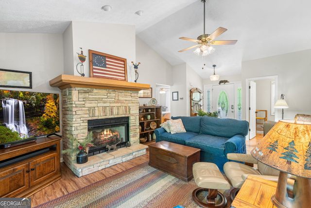 450 Longview Drive, Hiawassee, GA 30546