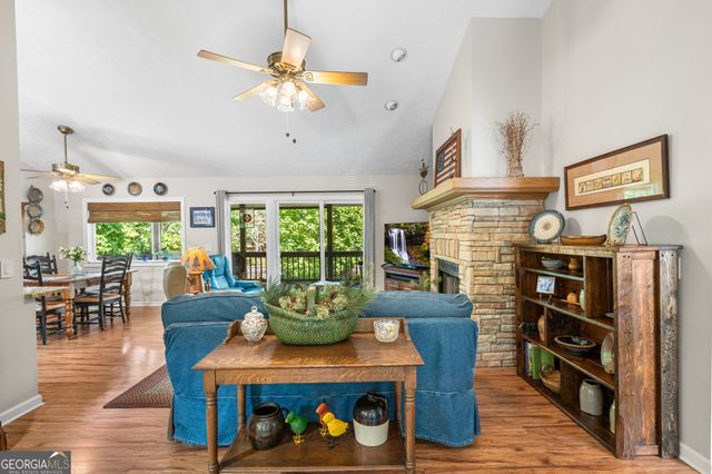 450 Longview Drive, Hiawassee, GA 30546