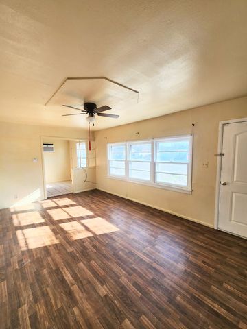 1029 4th Street, West Plains, MO 65775