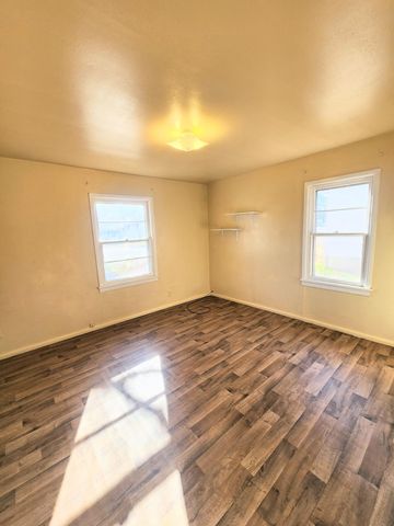 1029 4th Street, West Plains, MO 65775