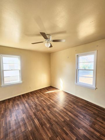 1029 4th Street, West Plains, MO 65775