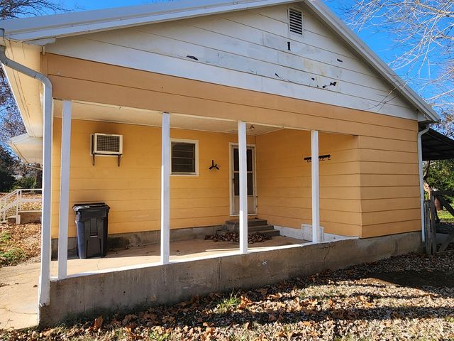 1029 4th Street, West Plains, MO 65775