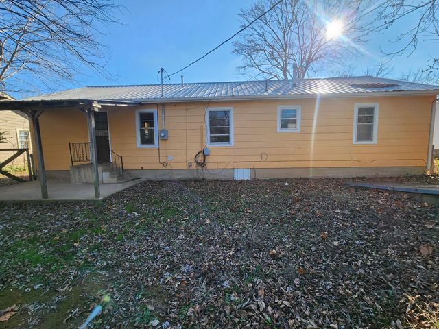 1029 4th Street, West Plains, MO 65775