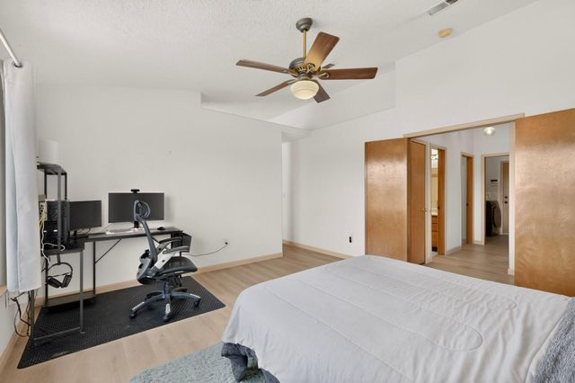 53 Juniper Avenue, Los Lunas, NM 87031