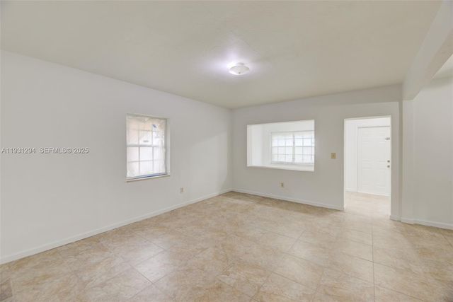 2063 NE 173rd St, North Miami Beach, FL 33162