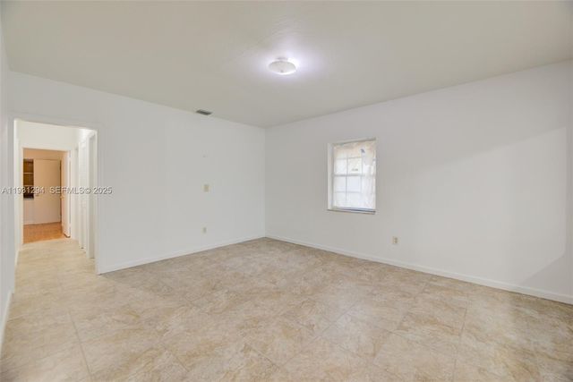 2063 NE 173rd St, North Miami Beach, FL 33162