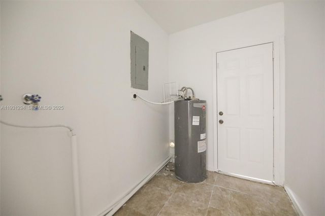 2063 NE 173rd St, North Miami Beach, FL 33162