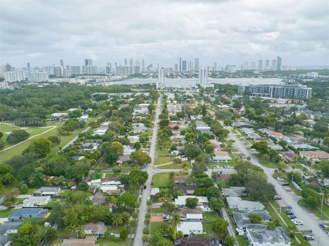 2063 NE 173rd St, North Miami Beach, FL 33162