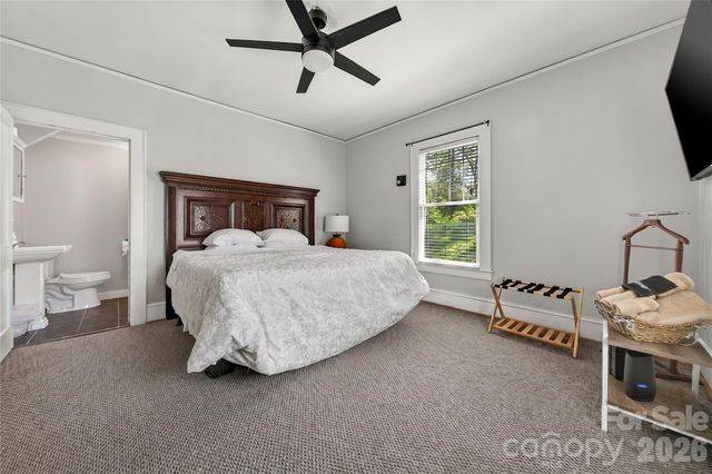 405 Walnut Avenue, Charlotte, NC 28208