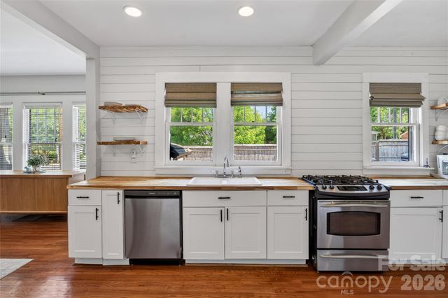 405 Walnut Avenue, Charlotte, NC 28208