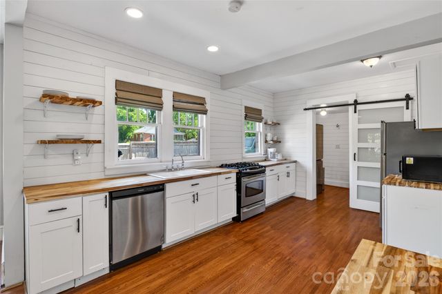 405 Walnut Avenue, Charlotte, NC 28208