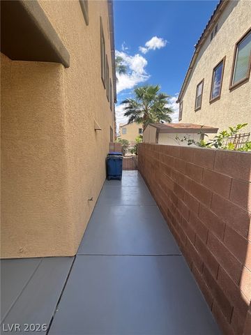 5716 Native Sunflower Street, North Las Vegas, NV 89031
