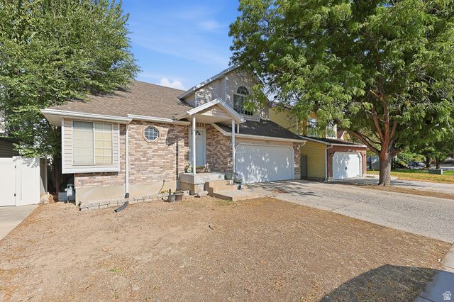 7975 S PALLADIUM DR, West Jordan, UT 84088