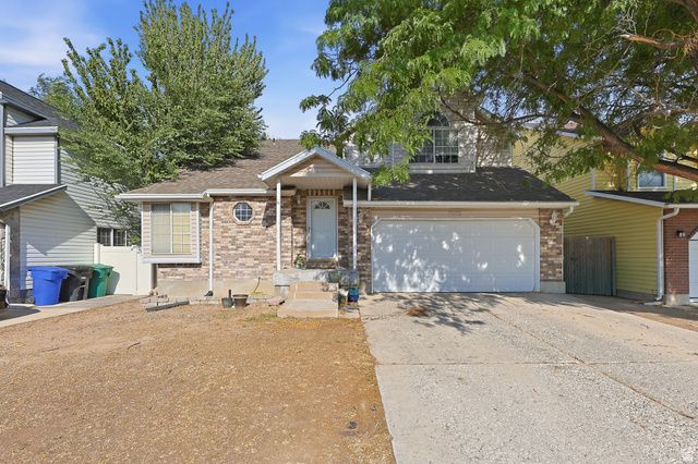 7975 S PALLADIUM DR, West Jordan, UT 84088