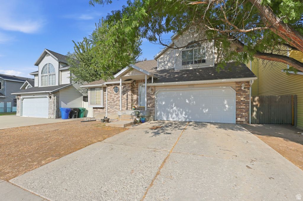 7975 S PALLADIUM DR, West Jordan, UT 84088
