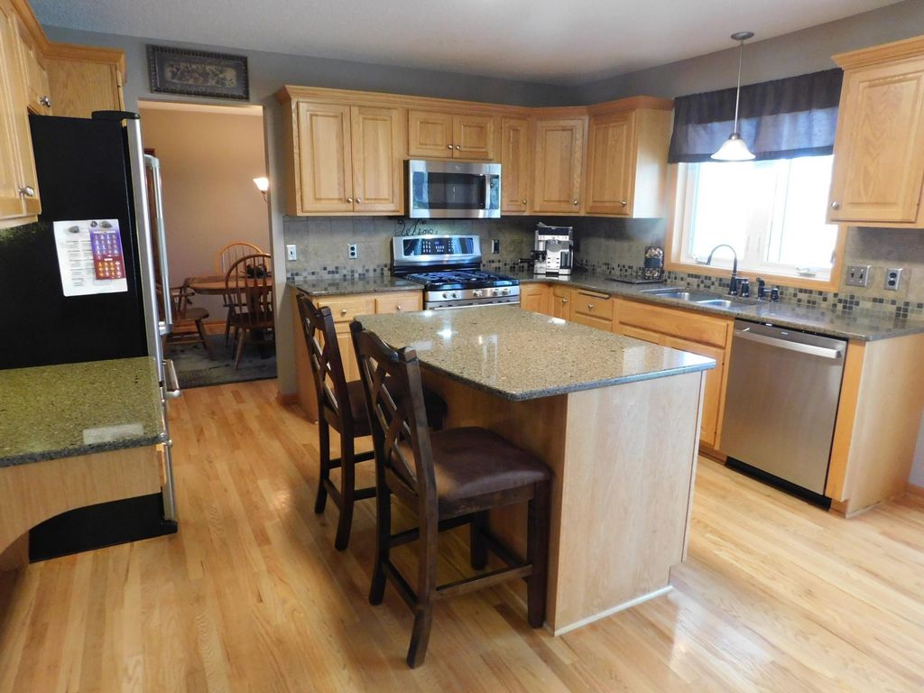 9040 Parkside Drive, Woodbury, MN 55125 — photo 5