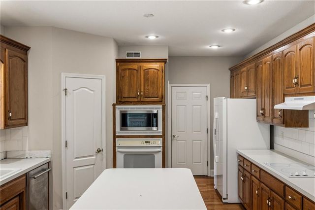 4408 E Atherton Court, Independence, MO 64055