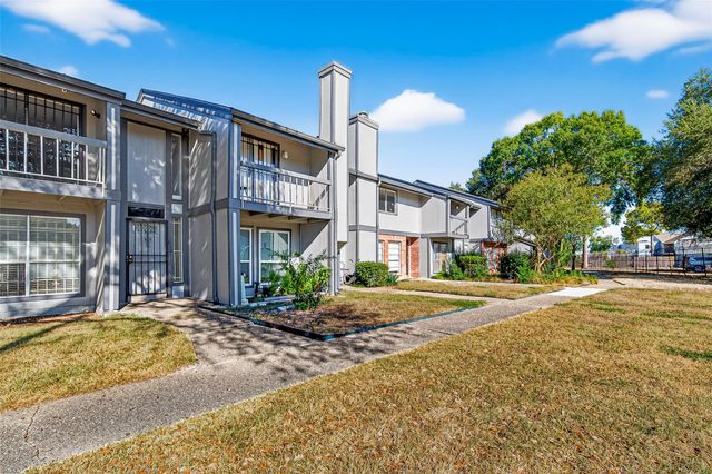 5813 Village Forest Court, Houston, TX 77092