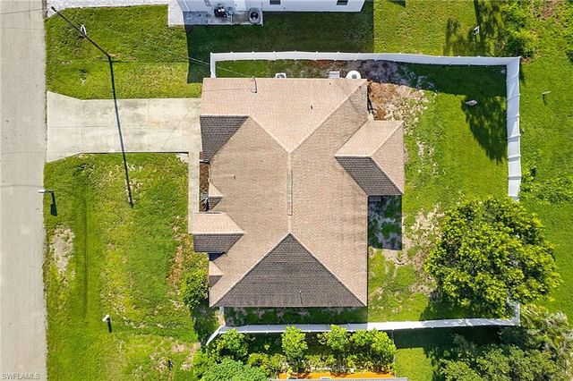 4205 11th ST W, Lehigh Acres, FL 33971