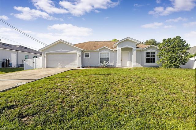 4205 11th ST W, Lehigh Acres, FL 33971