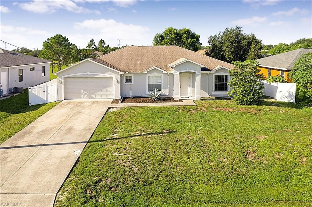 4205 11th ST W, Lehigh Acres, FL 33971