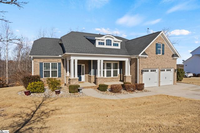 216 Scotts Bluff Drive, Simpsonville, SC 29681