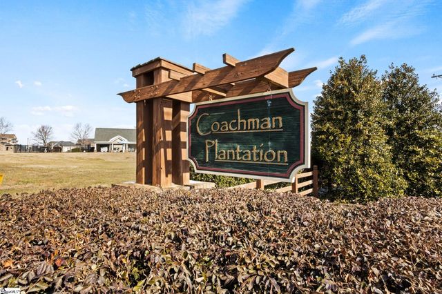 216 Scotts Bluff Drive, Simpsonville, SC 29681