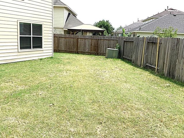 910 Redcrest Springs Court, Houston, TX 77073