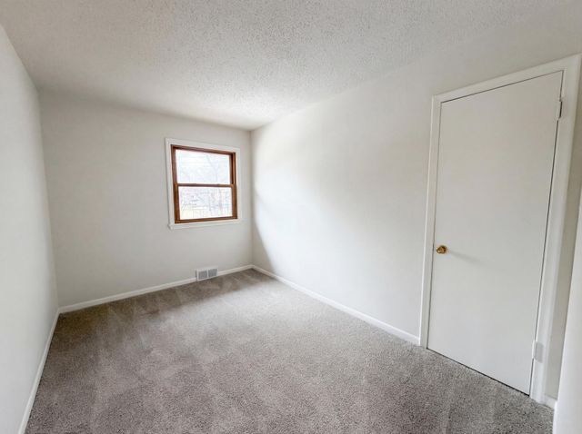 8615 Virginia Circle N, Saint Louis Park, MN 55426