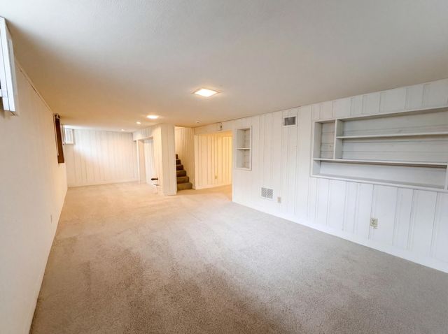 8615 Virginia Circle N, Saint Louis Park, MN 55426