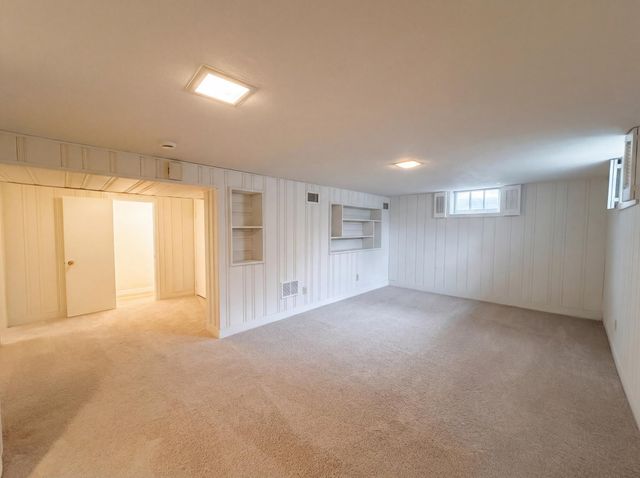 8615 Virginia Circle N, Saint Louis Park, MN 55426