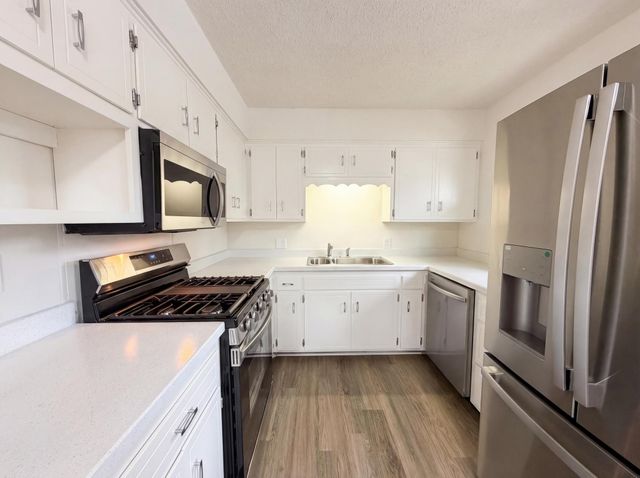 8615 Virginia Circle N, Saint Louis Park, MN 55426