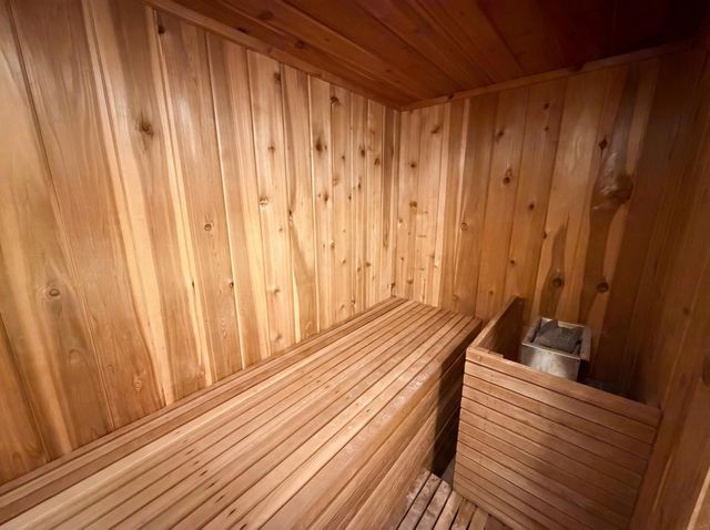 8615 Virginia Circle N, Saint Louis Park, MN 55426