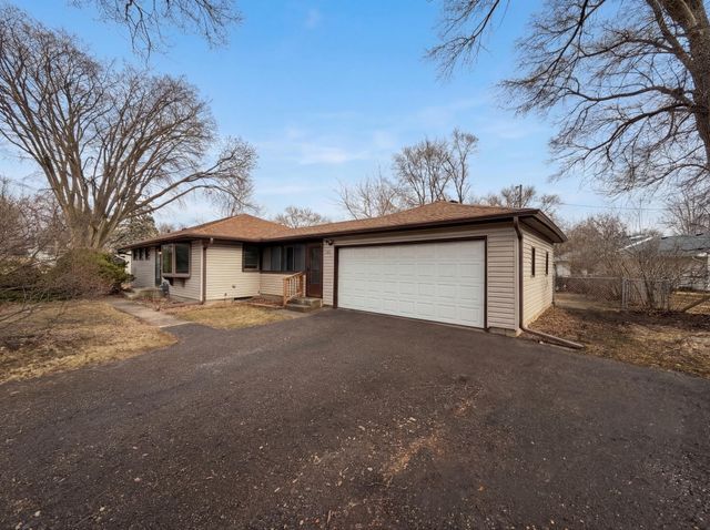 8615 Virginia Circle N, Saint Louis Park, MN 55426