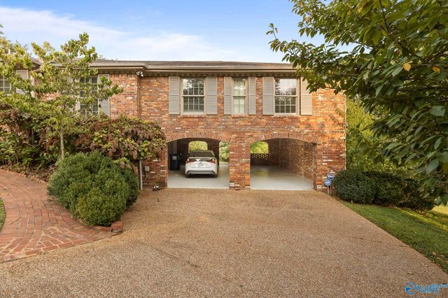 303 Ormond Circle, Huntsville, AL 35801