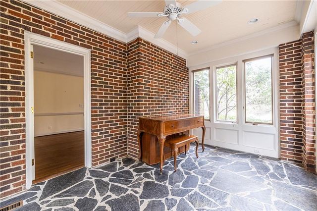 935 Stovall NE Boulevard, Atlanta, GA 30319