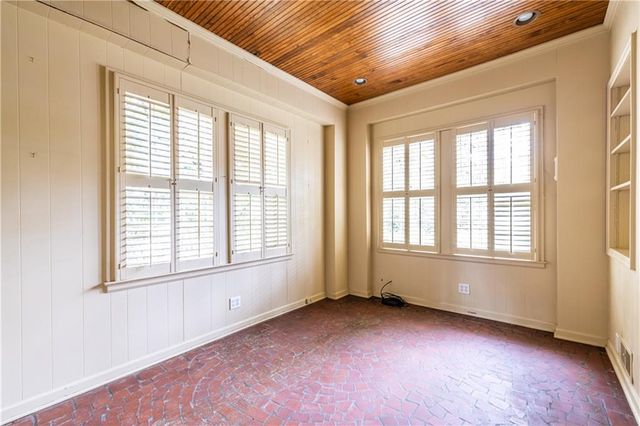 935 Stovall NE Boulevard, Atlanta, GA 30319