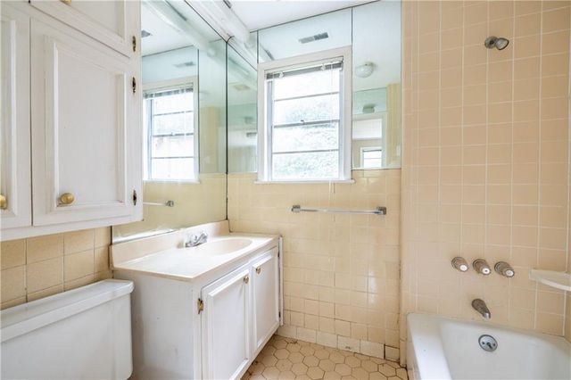 935 Stovall NE Boulevard, Atlanta, GA 30319