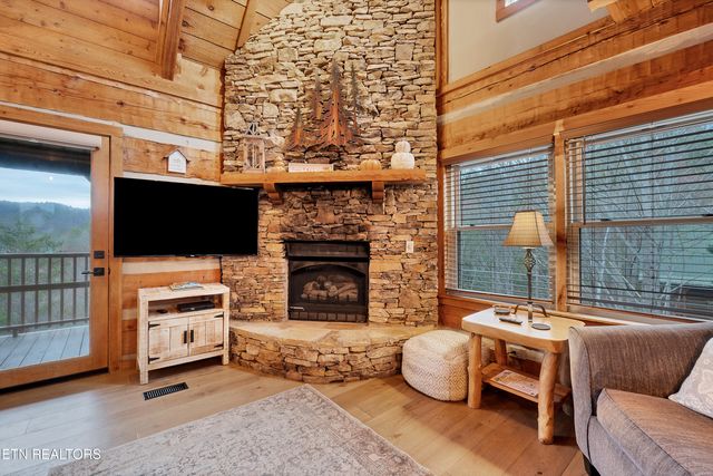 219 Tolliver Tr, Townsend, TN 37882