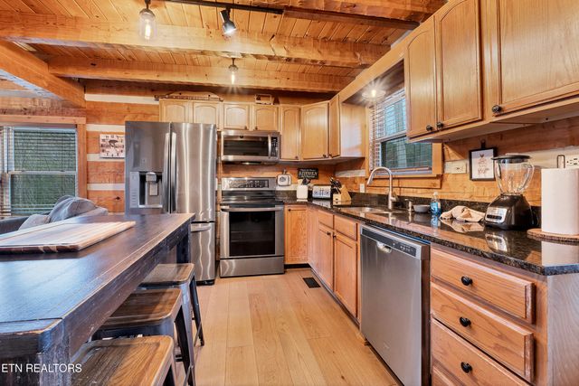 219 Tolliver Tr, Townsend, TN 37882