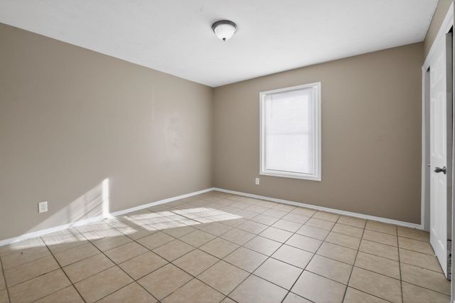 4828 KNIGHT ARNOLD RD, Memphis, TN 38118