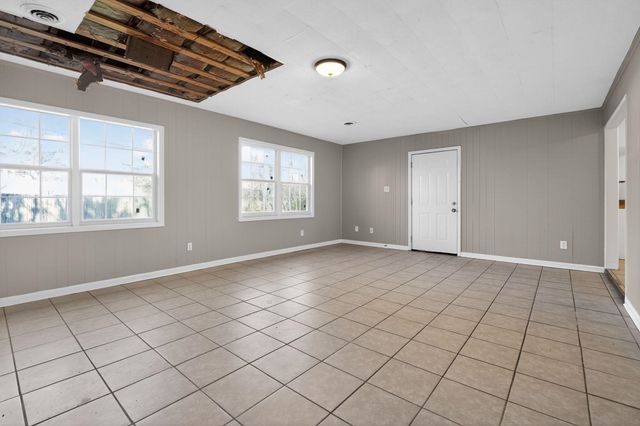 4828 KNIGHT ARNOLD RD, Memphis, TN 38118