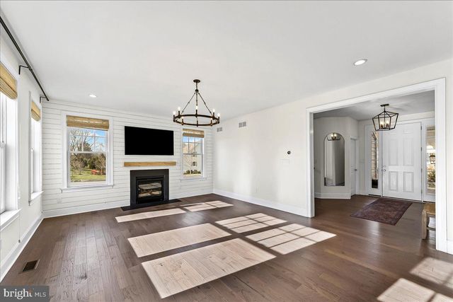 100 ITHAN CT, Kennett Square, PA 19348