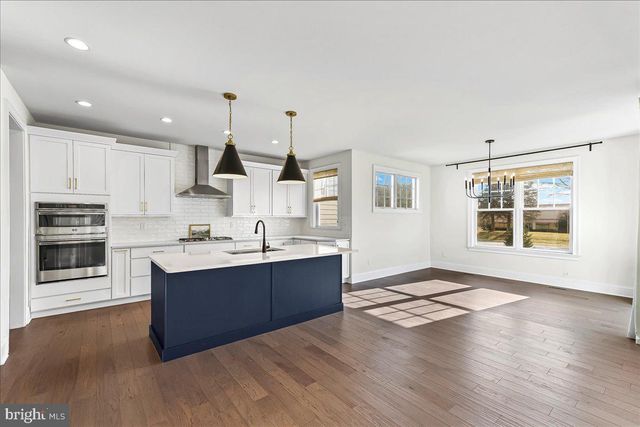 100 ITHAN CT, Kennett Square, PA 19348