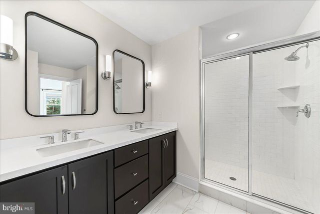 100 ITHAN CT, Kennett Square, PA 19348