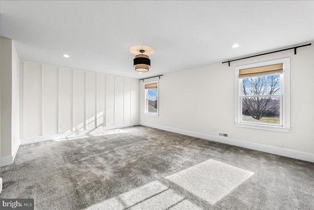 100 ITHAN CT, Kennett Square, PA 19348